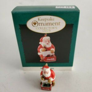 1993 Hallmark Keepsake Miniature Orn Cool Santa